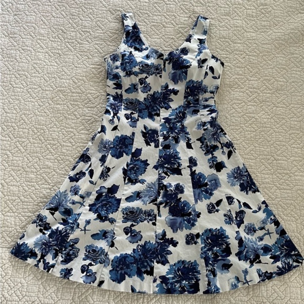 Chaps Fit & Flare‎ A Line Blue Floral Dress Size 8